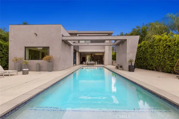 $27,500 | 5365 Vanalden Avenue, Tarzana, CA 91356