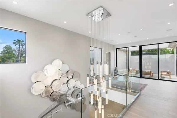 $27,500 | 5365 Vanalden Avenue, Tarzana, CA 91356