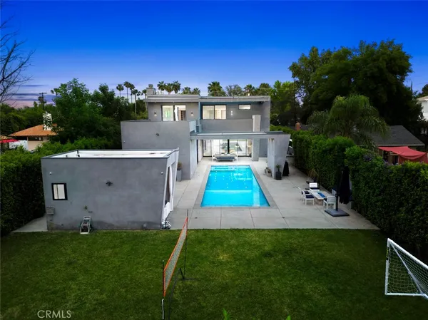 $27,500 | 5365 Vanalden Avenue, Tarzana, CA 91356