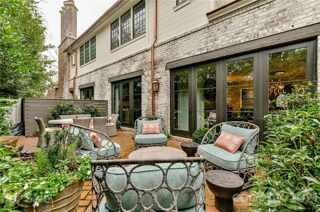 1142 Queens Road Charlotte, NC 28207 - Photo 40 of 41 Gallery Image 40