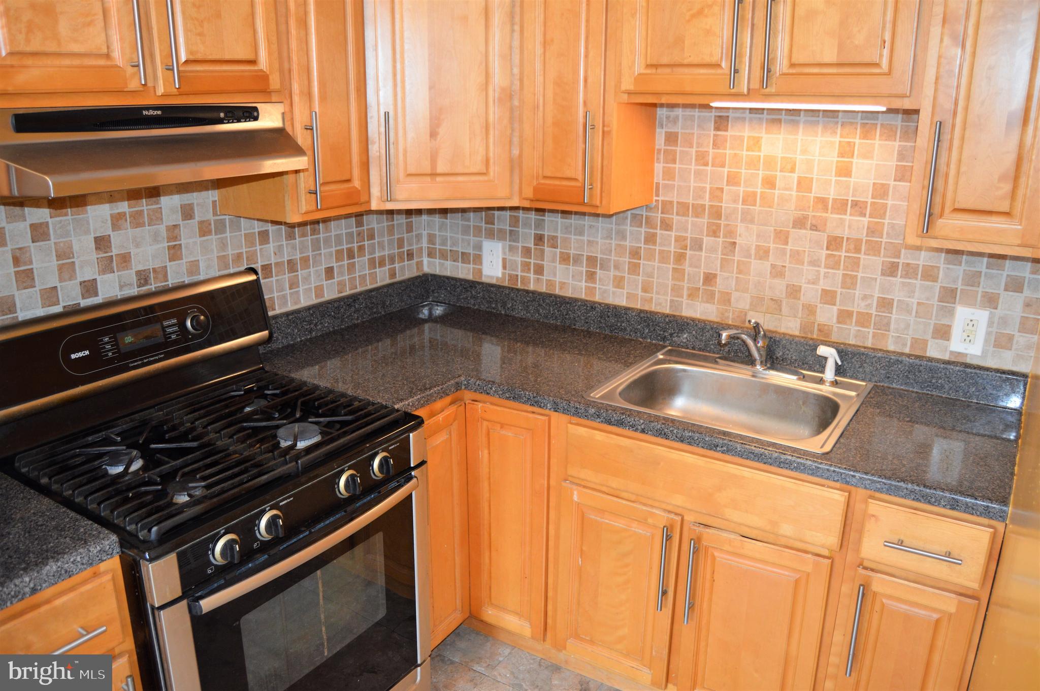 7538 Brentwood Road Philadelphia, PA 19151 - Photo 10 of 28 Gallery Image 10