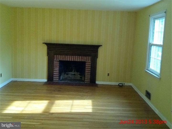 125 Covered Bridge Road Cherry Hill, NJ 08034 - Photo 8 of 21 Gallery Image 8