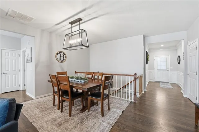 $475,000 | 1021 Southwest Cheshire Drive, Lee's Summit, MO 64083