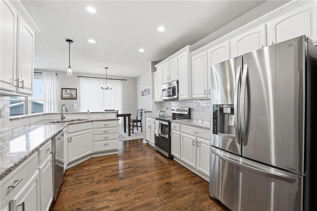 1021 Southwest Cheshire Drive Lee's Summit, MO 64083 - Photo 21 of 55