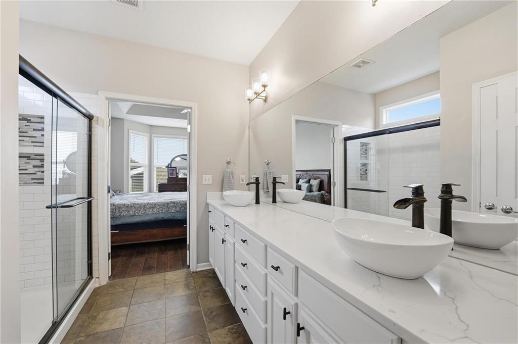 1021 Southwest Cheshire Drive Lee's Summit, MO 64083 - Photo 30 of 55