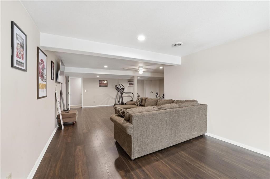 1021 Southwest Cheshire Drive Lee's Summit, MO 64083 - Photo 33 of 55