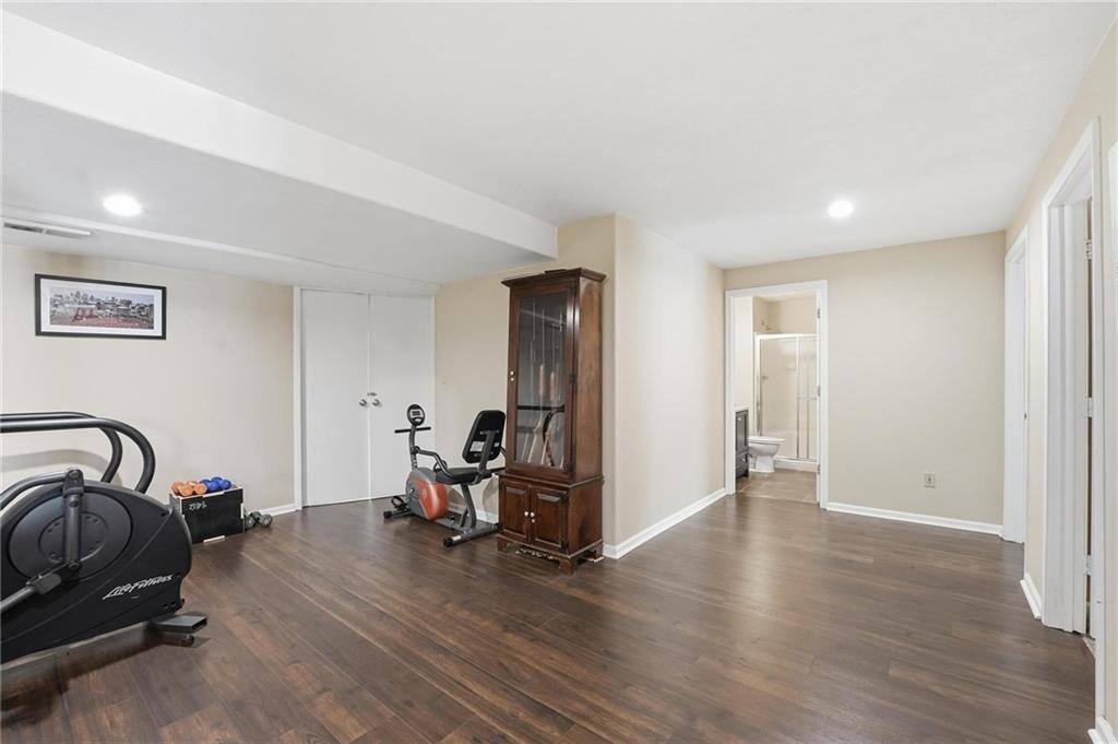 1021 Southwest Cheshire Drive Lee's Summit, MO 64083 - Photo 35 of 55