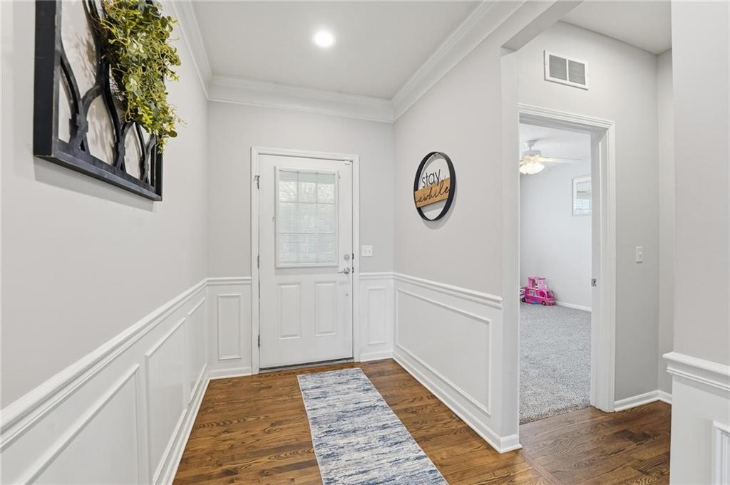 1021 Southwest Cheshire Drive Lee's Summit, MO 64083 - Photo 4 of 55