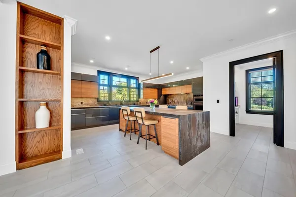 $3,399,000 | 19 Bridle Spur Lane, Danvers, MA 01923