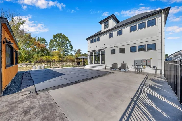 $3,788,000 | 19 Bridle Spur Lane, Danvers, MA 01923