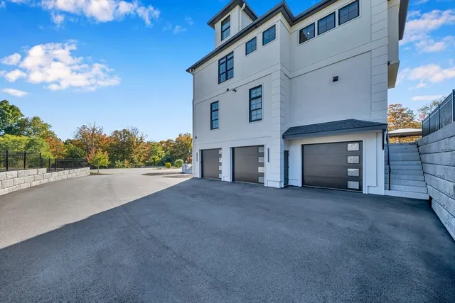 $3,788,000 | 19 Bridle Spur Lane, Danvers, MA 01923