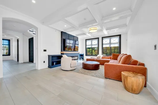 $3,399,000 | 19 Bridle Spur Lane, Danvers, MA 01923