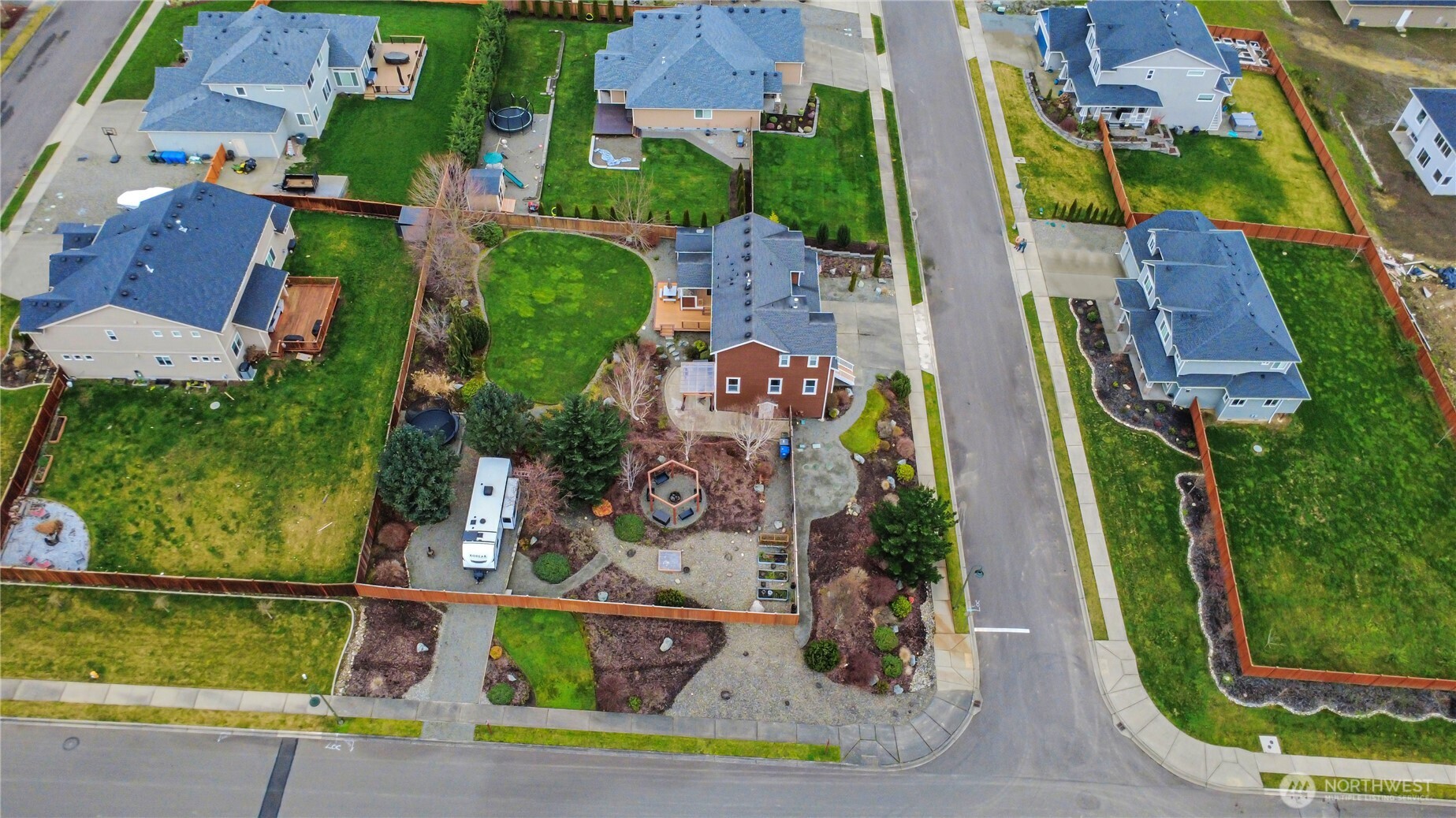 889 Lund Street Buckley, WA 98321 - Photo 25 of 25 an aerial view of houses with yard
