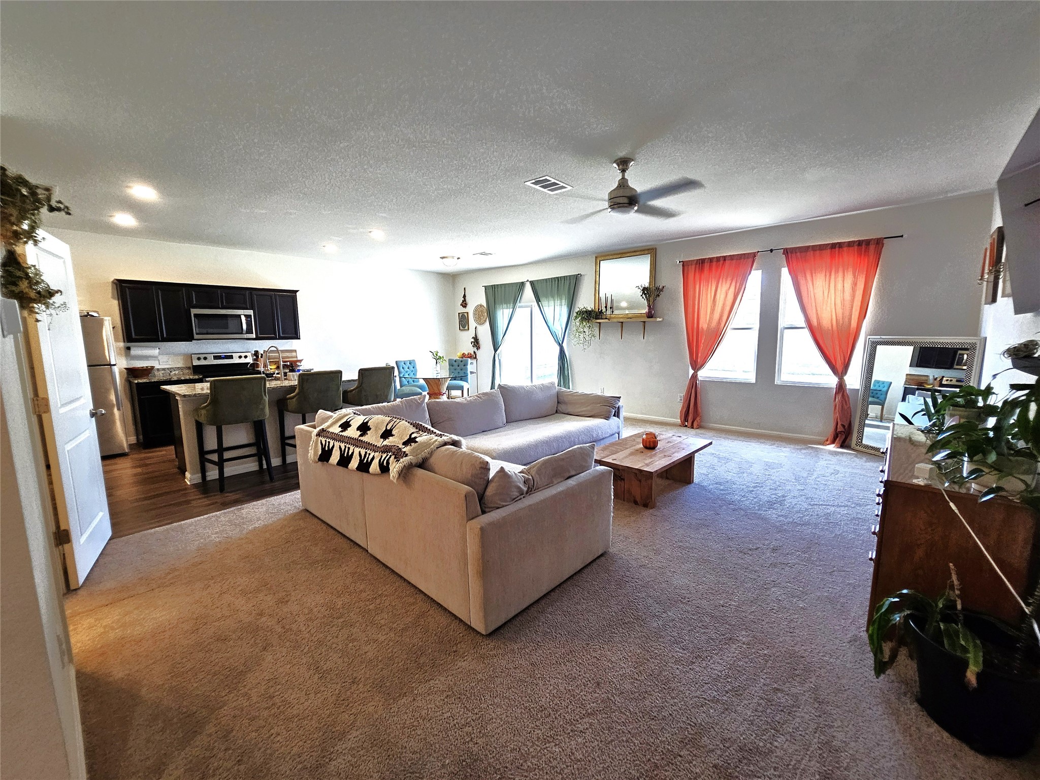 113 Athena Way Jarrell, TX 76537 - Photo 4 of 31