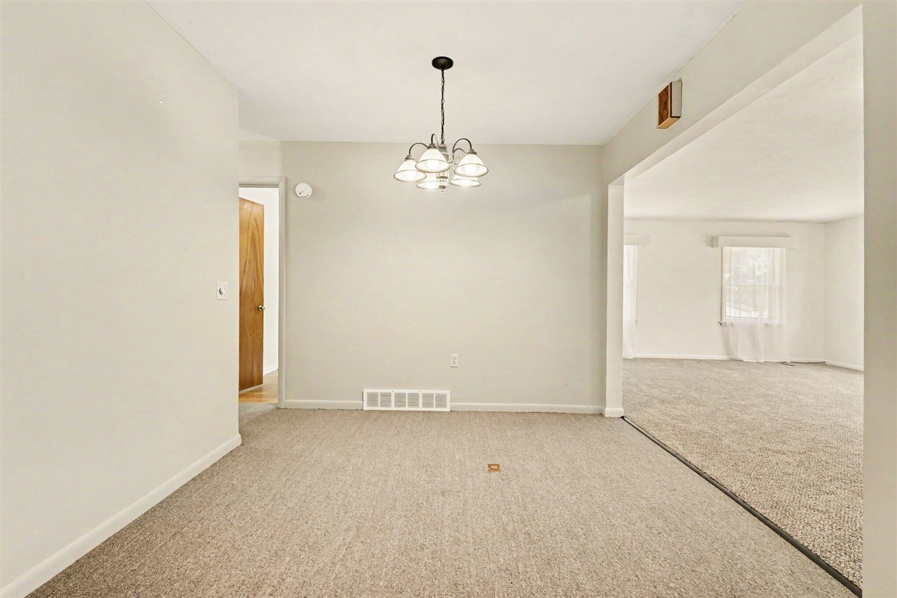 312 Cedar Street Wayland, MI 49348 - Photo 9 of 35