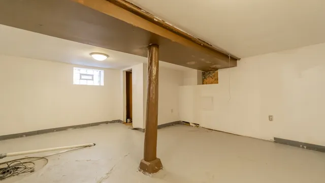 $209,900 | 13223 South Buffalo Avenue, Chicago, IL 60633