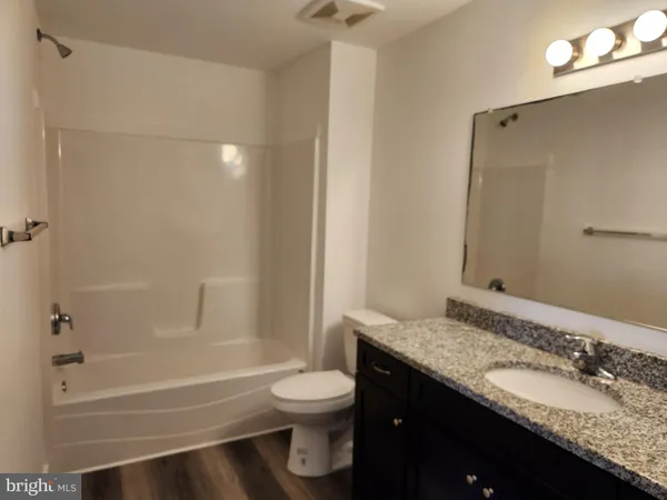 $1,300 | 2201 Princess Anne Street, Unit 205, Fredericksburg, VA 22401