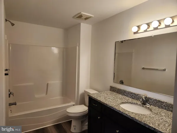 $1,300 | 2201 Princess Anne Street, Unit 205, Fredericksburg, VA 22401