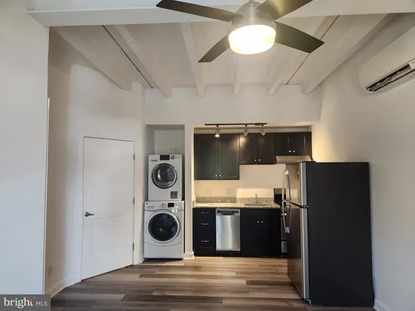 $1,300 | 2201 Princess Anne Street, Unit 205, Fredericksburg, VA 22401