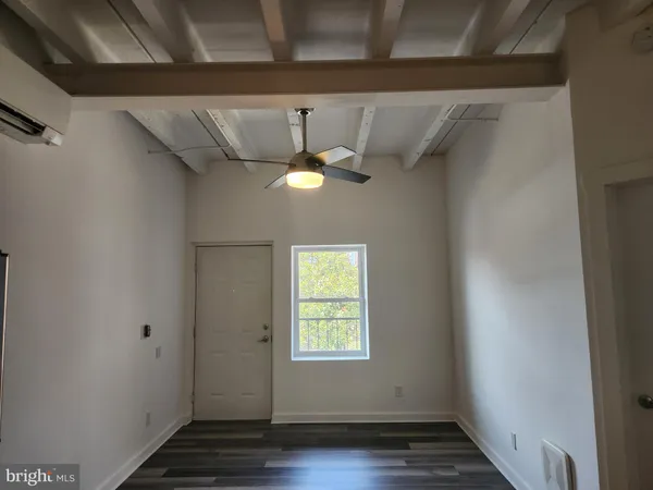 $1,300 | 2201 Princess Anne Street, Unit 205, Fredericksburg, VA 22401