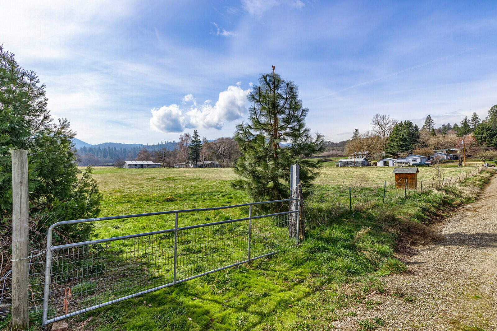 2779 Camp Baker Road Medford, OR 97501 - Photo 49 of 65 48_CBR_48_mls