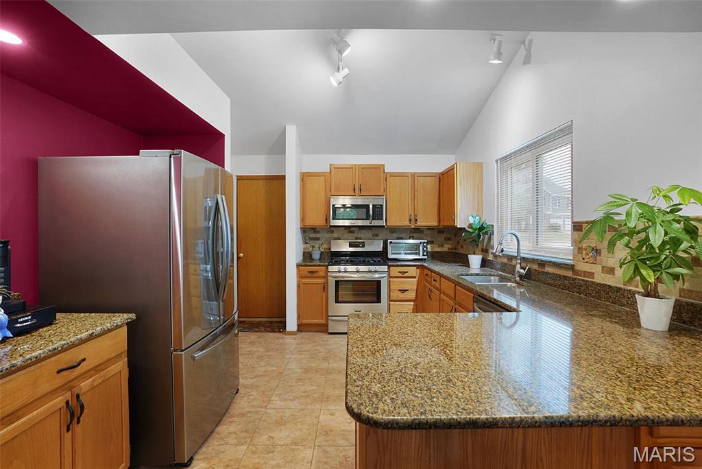 2817 Fox Run Ridge Arnold, MO 63010 - Photo 13 of 25