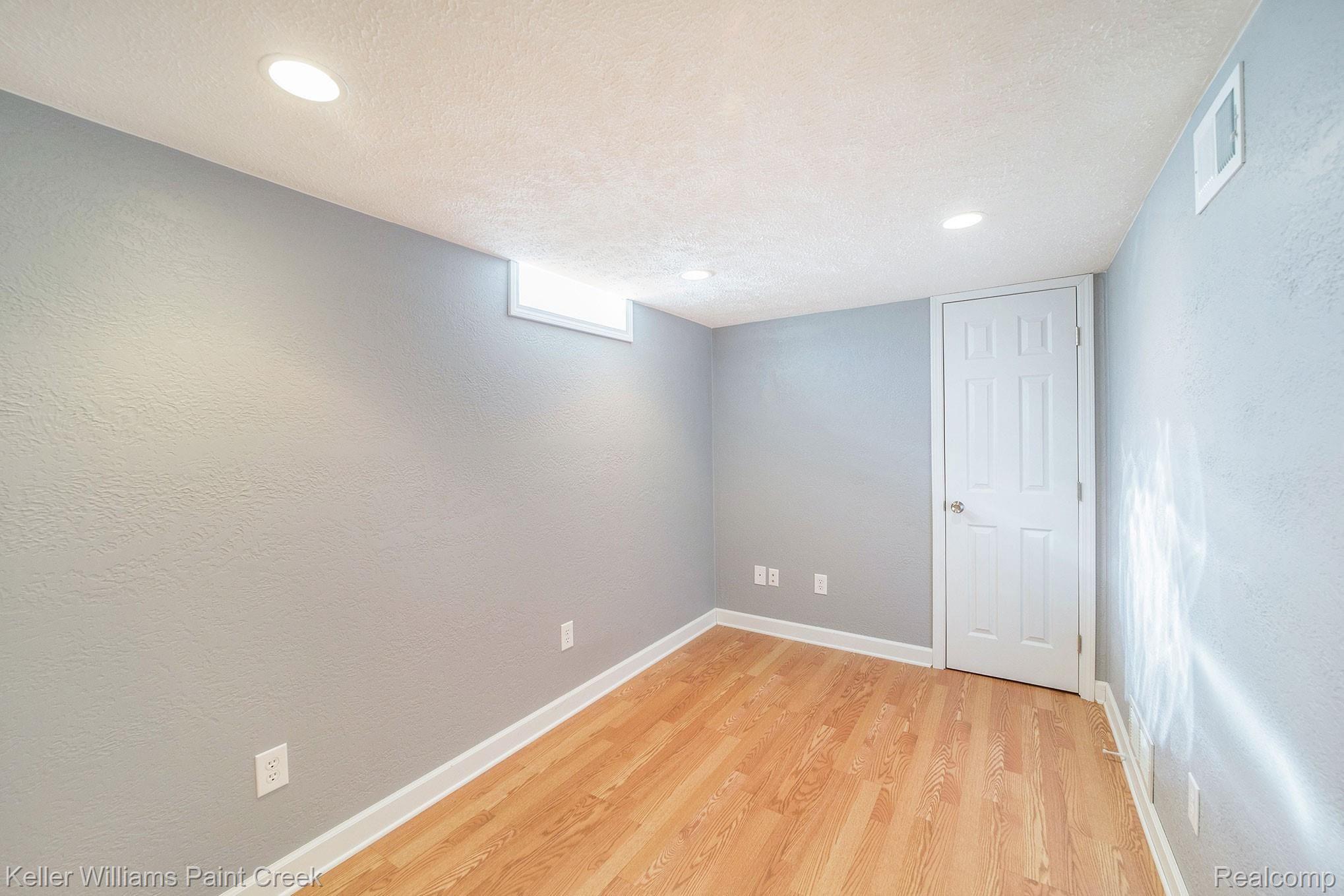 133 Stratford Lane Rochester, MI 48309 - Photo 22 of 25 017A6278.jpg