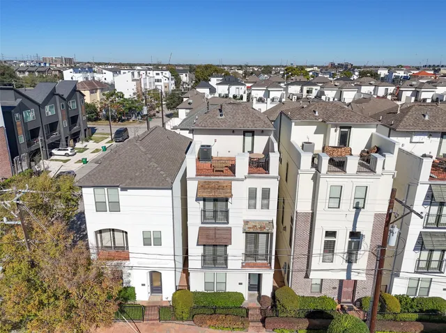 $535,000 | 1728 Dart Street, Houston, TX 77007