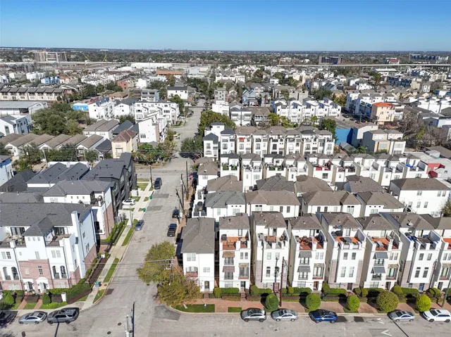 $535,000 | 1728 Dart Street, Houston, TX 77007