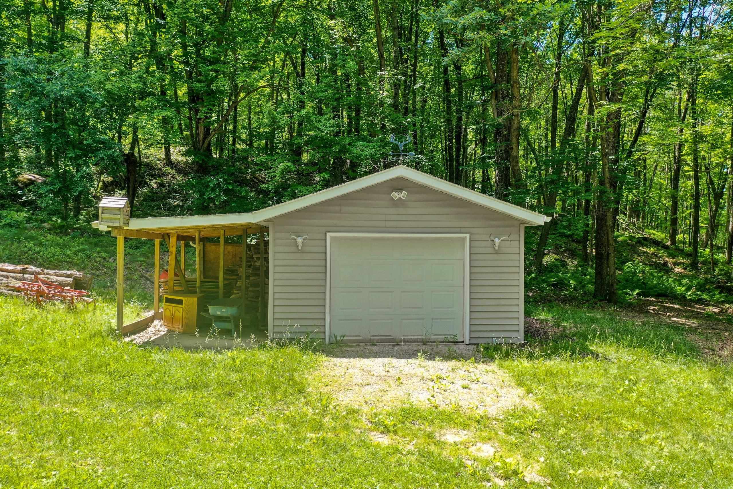 E559 Indian Valley Road Waupaca, WI 54981 - Photo 15 of 45