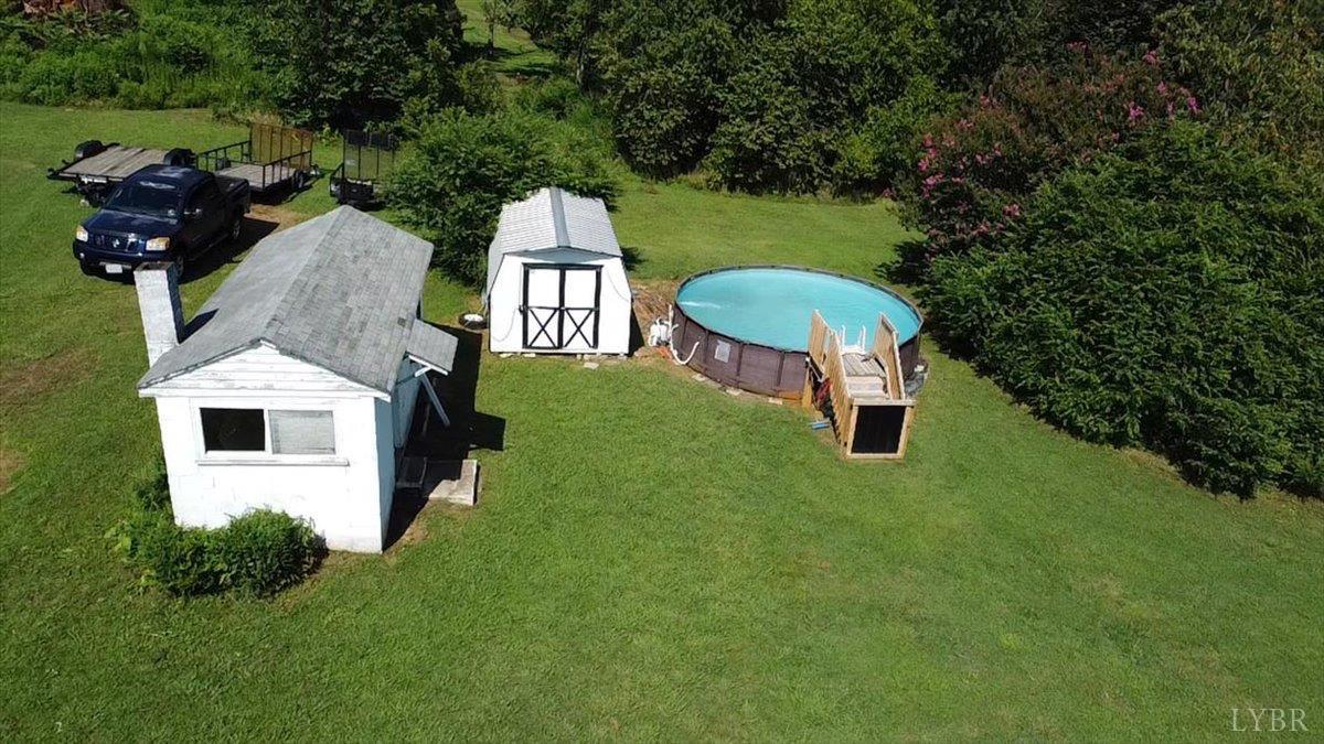 278 Tallyho Road Concord, VA 24538 - Photo 28 of 34 Picture from the fall