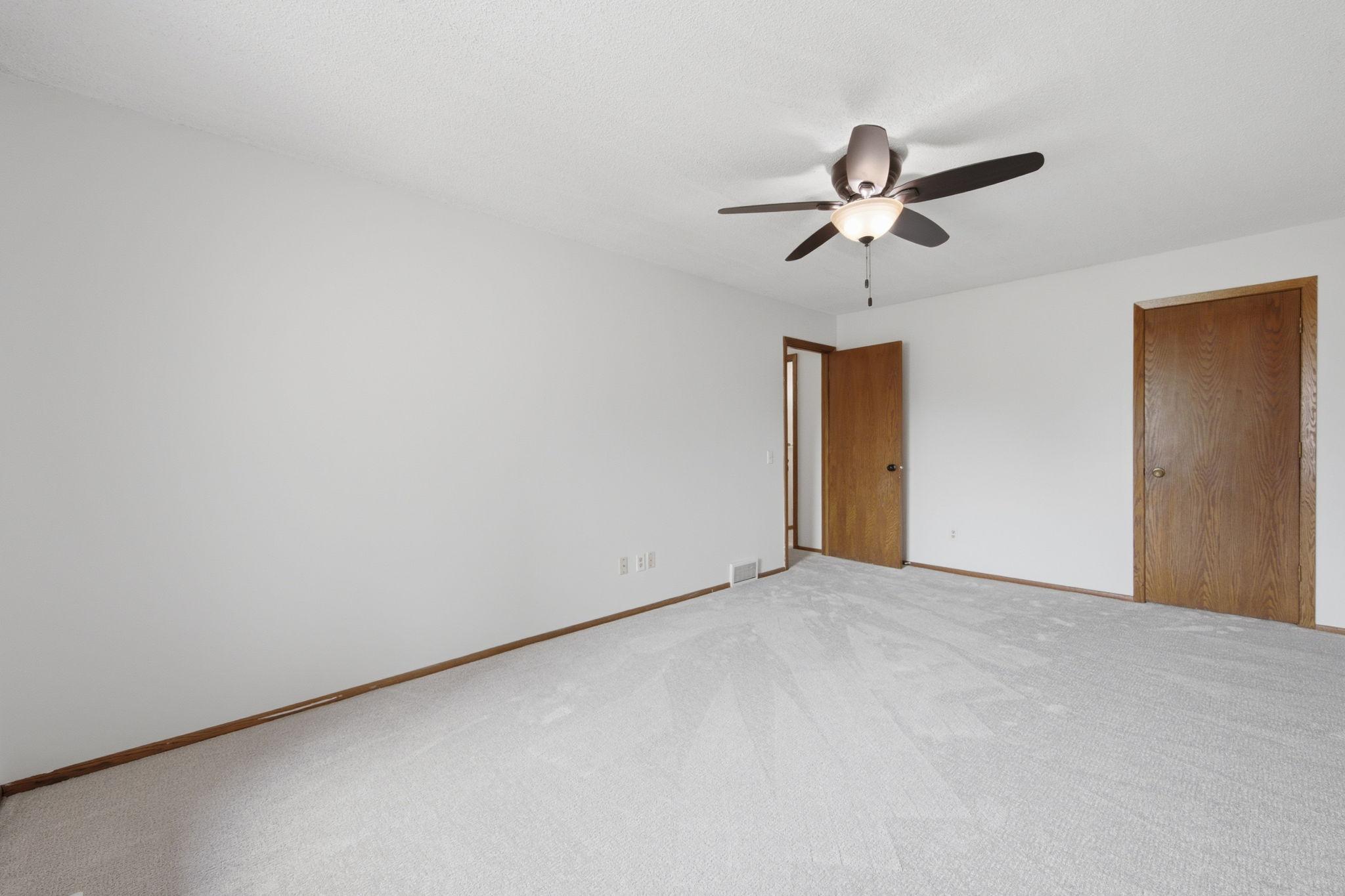 14700 Embry Path Apple Valley, MN 55124 - Photo 12 of 33
