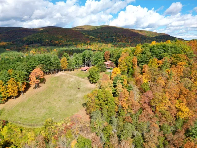 $1,250,000 | 200 Onistagrawa Lane, Fulton, NY 12122