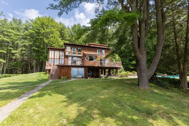 $1,250,000 | 200 Onistagrawa Lane, Fulton, NY 12122