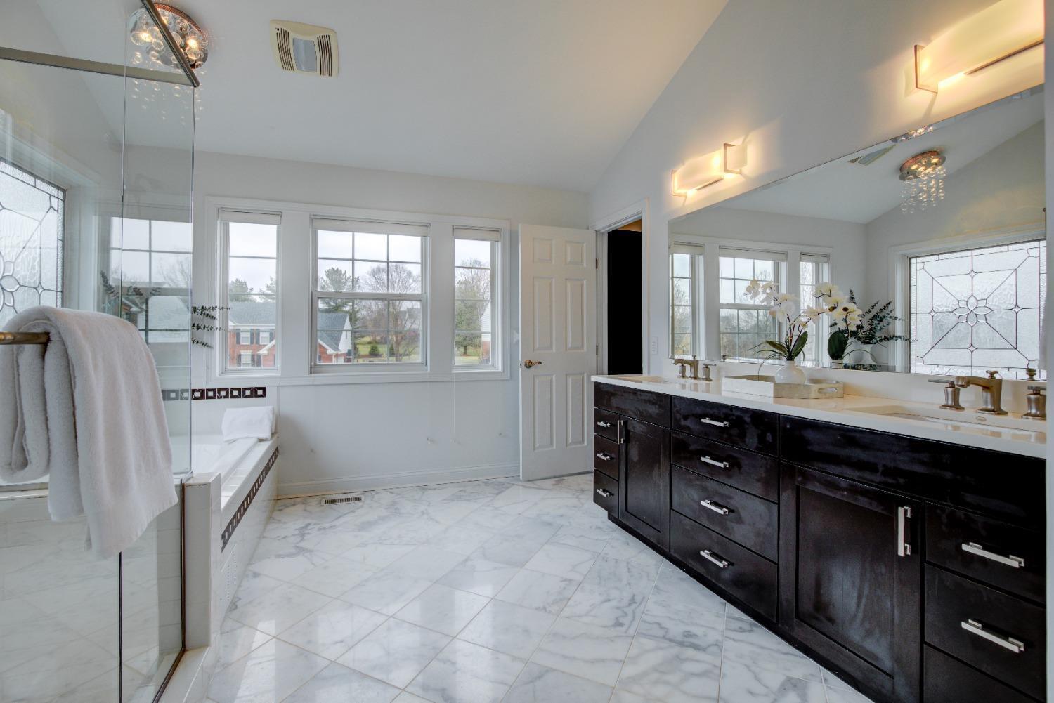 5039 Midfield Road Cincinnati, OH 45244 - Photo 17 of 37 Gallery Image 17