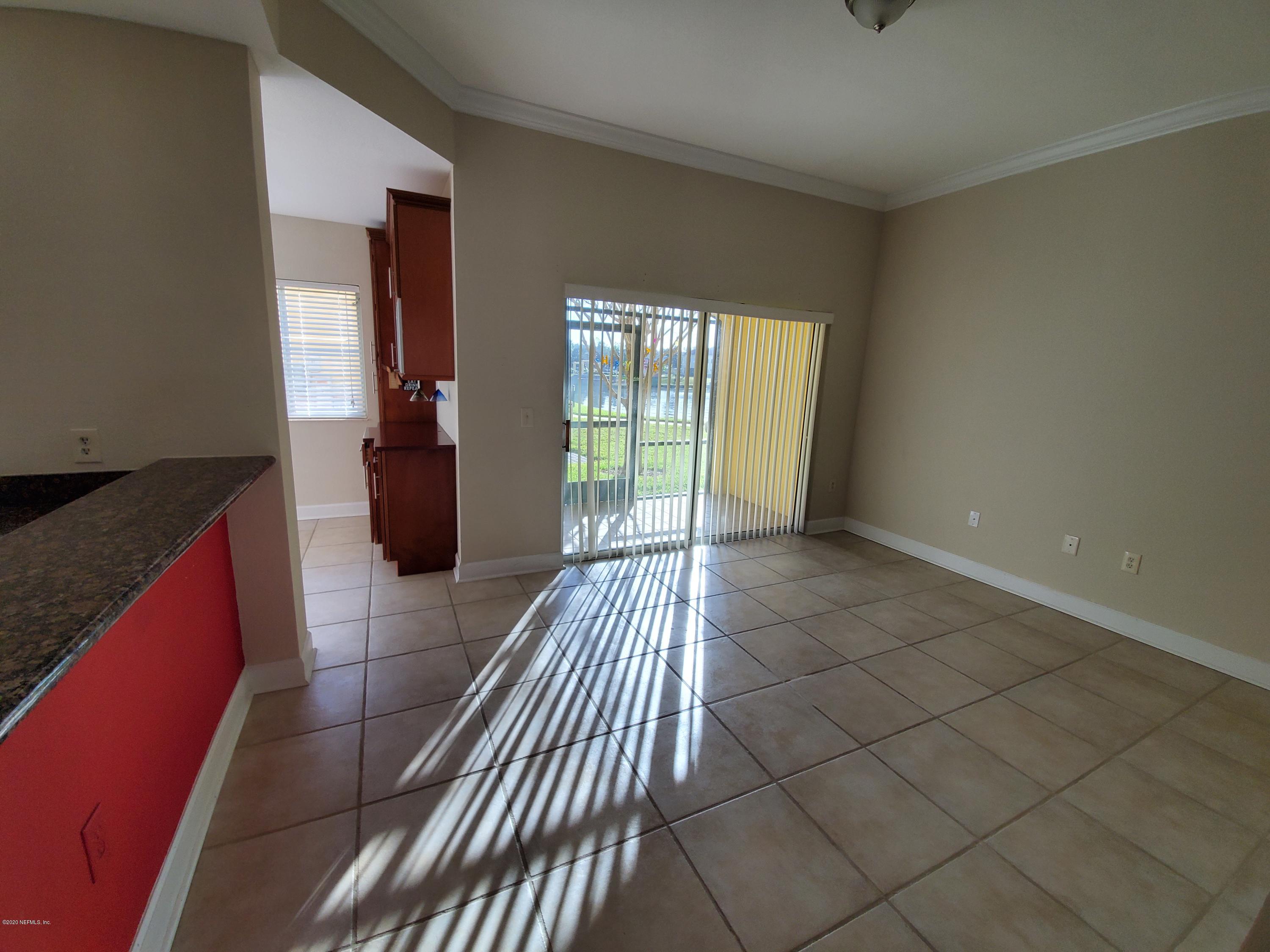 9745 Touchton Road, Unit 3002 Jacksonville, FL 32246 - Photo 19 of 65 Family room