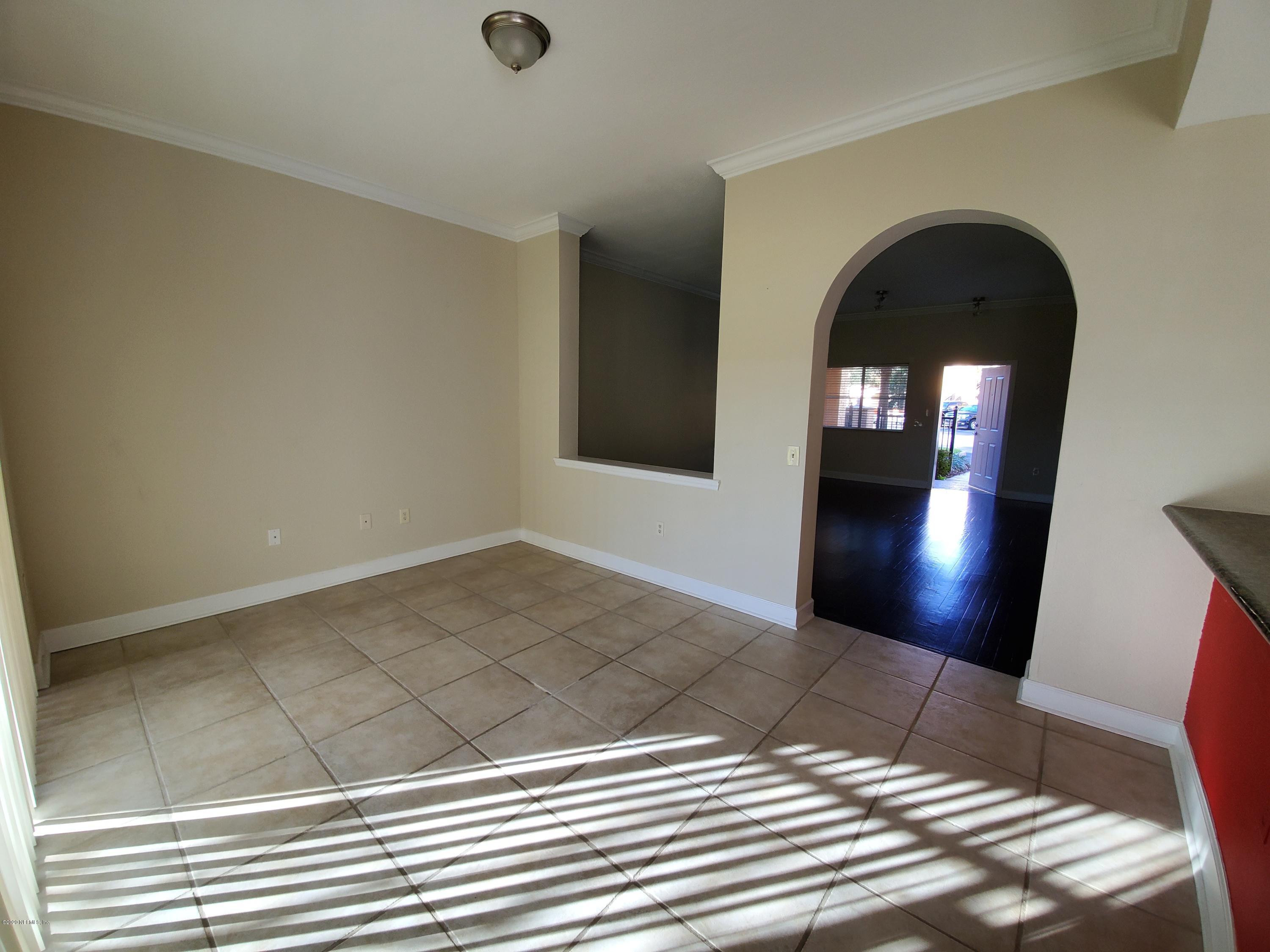 9745 Touchton Road, Unit 3002 Jacksonville, FL 32246 - Photo 20 of 65 Family room