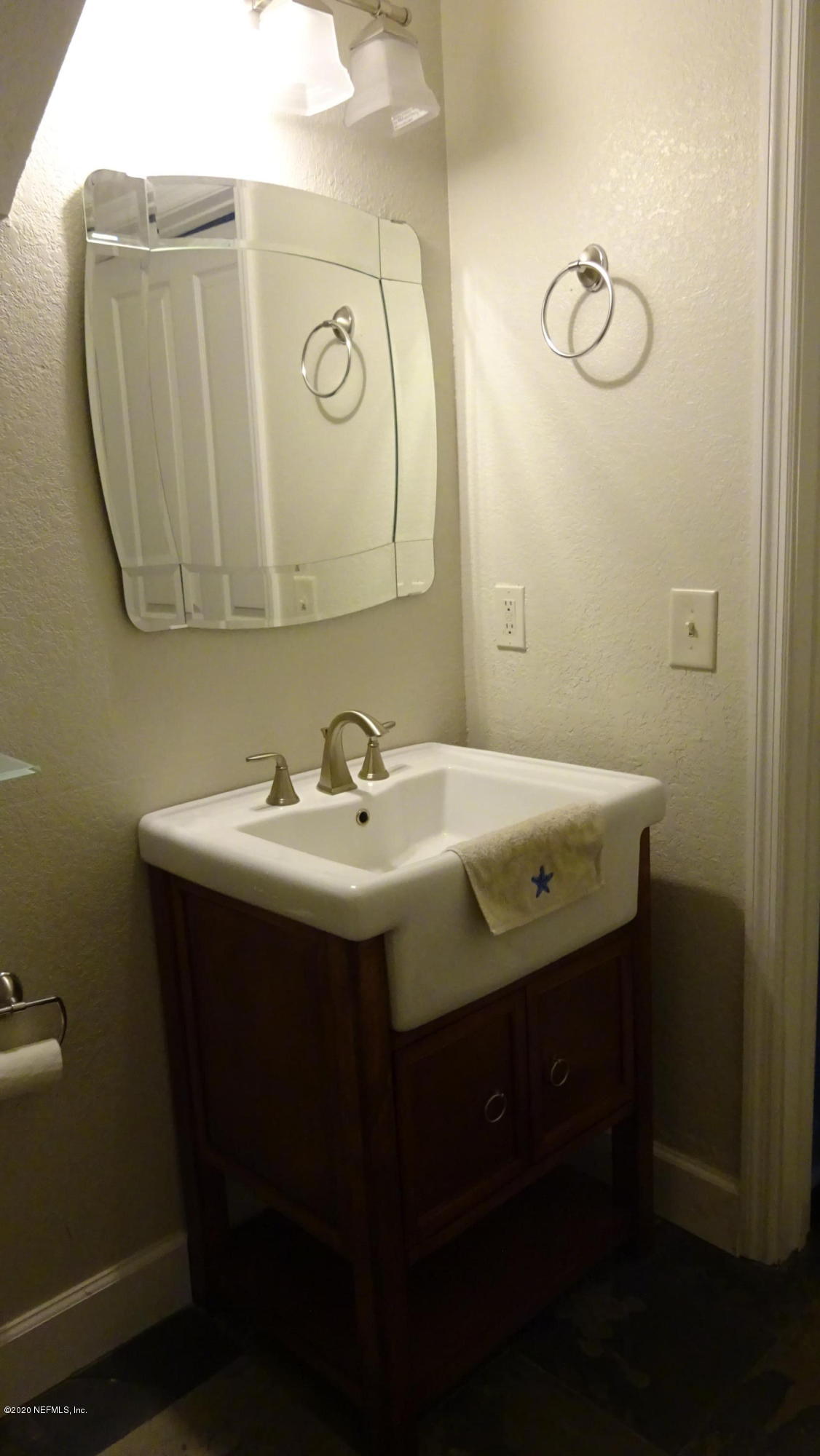9745 Touchton Road, Unit 3002 Jacksonville, FL 32246 - Photo 28 of 65 Half bathroom