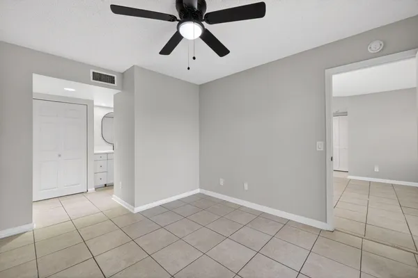 $1,750 | 1650 Southeast Green Acres Circle, Unit E103, Port St. Lucie, FL 34952