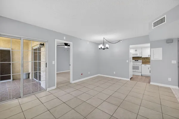 $1,750 | 1650 Southeast Green Acres Circle, Unit E103, Port St. Lucie, FL 34952