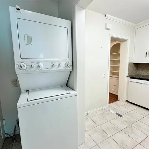 $2,895 | 4138 Grassmere Lane, University Park, TX 75205