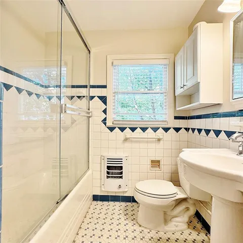 $2,895 | 4138 Grassmere Lane, University Park, TX 75205