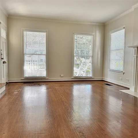 $2,895 | 4138 Grassmere Lane, University Park, TX 75205