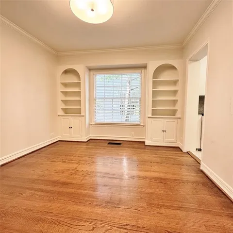 $2,895 | 4138 Grassmere Lane, University Park, TX 75205