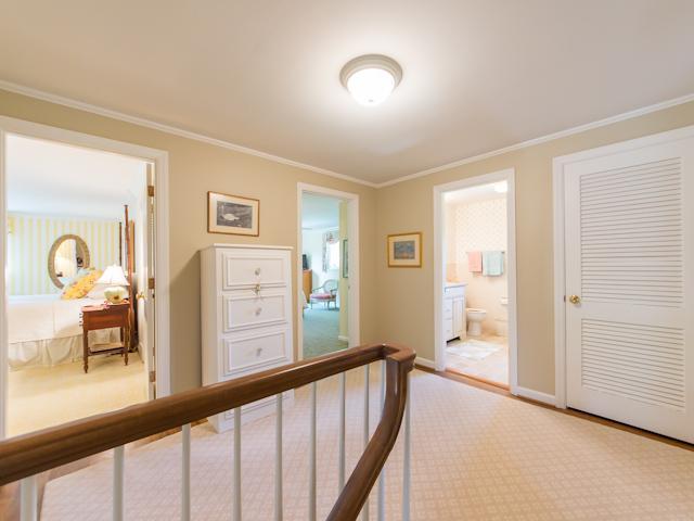 4311 Stratton Road Columbus, OH 43220 - Photo 12 of 25