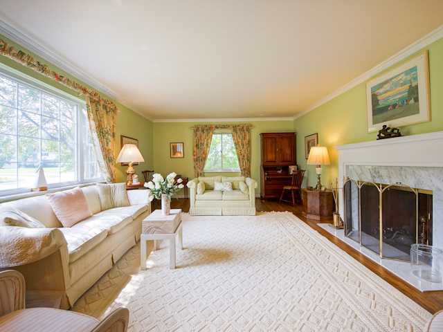 4311 Stratton Road Columbus, OH 43220 - Photo 3 of 25