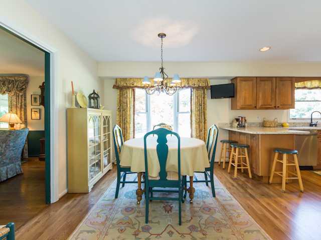 4311 Stratton Road Columbus, OH 43220 - Photo 6 of 25