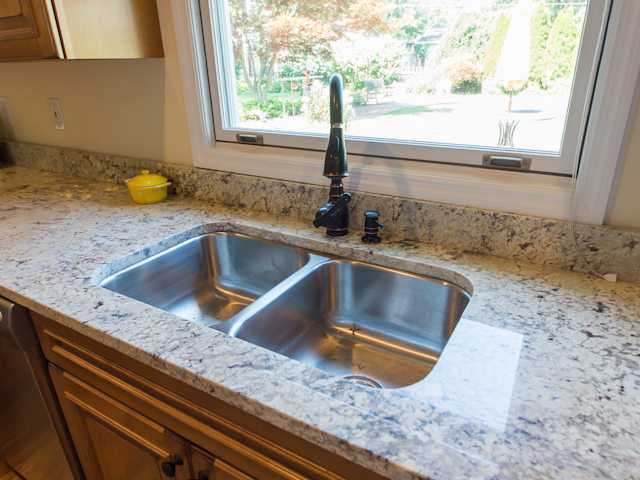 4311 Stratton Road Columbus, OH 43220 - Photo 8 of 25