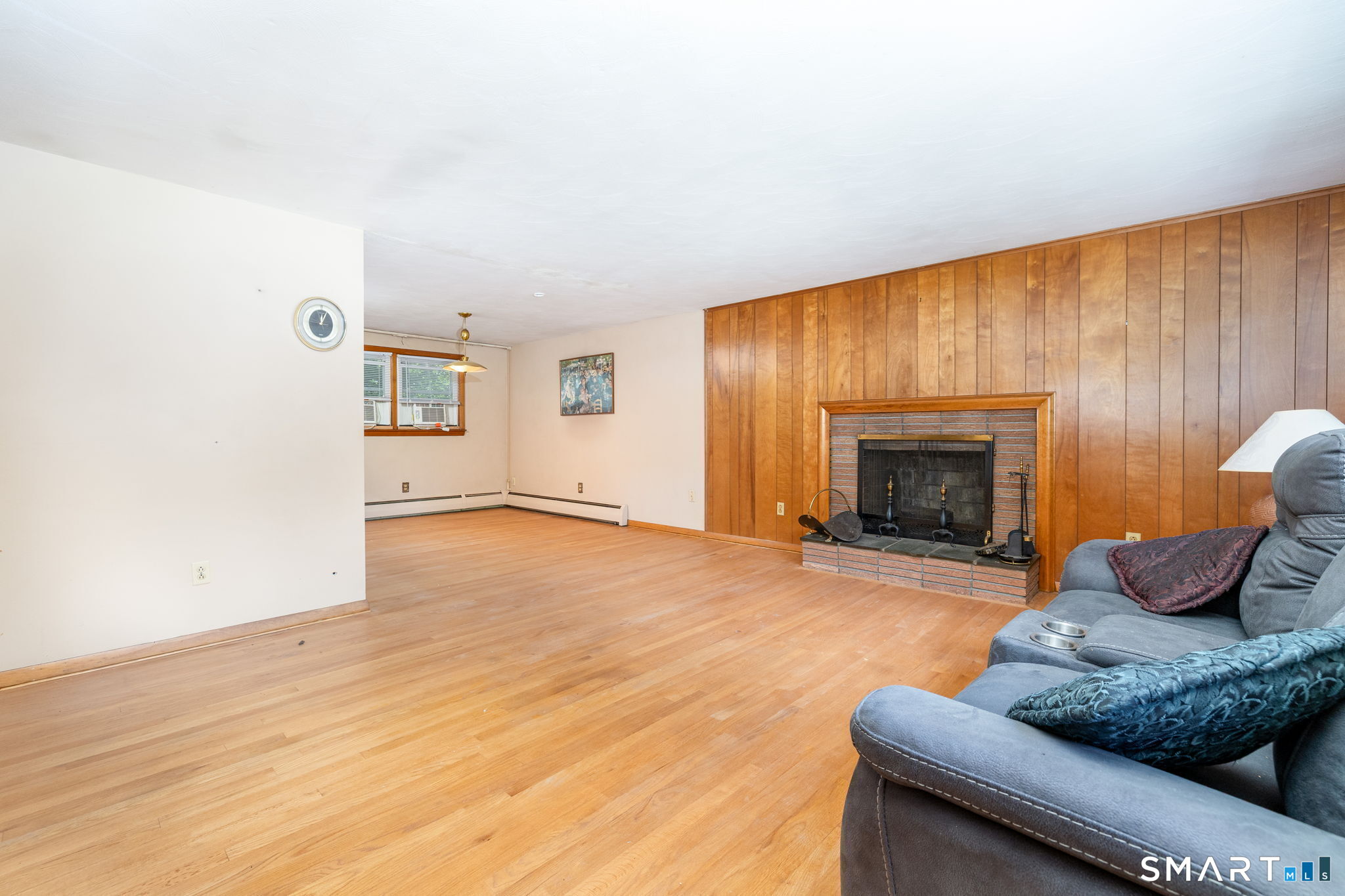 136 Charter Road Wethersfield, CT 06109 - Photo 8 of 30 Gallery Image 8