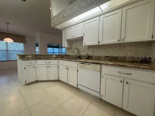 $2,450 | 10316 Northwest 13th Avenue, Gainesville, FL 32606